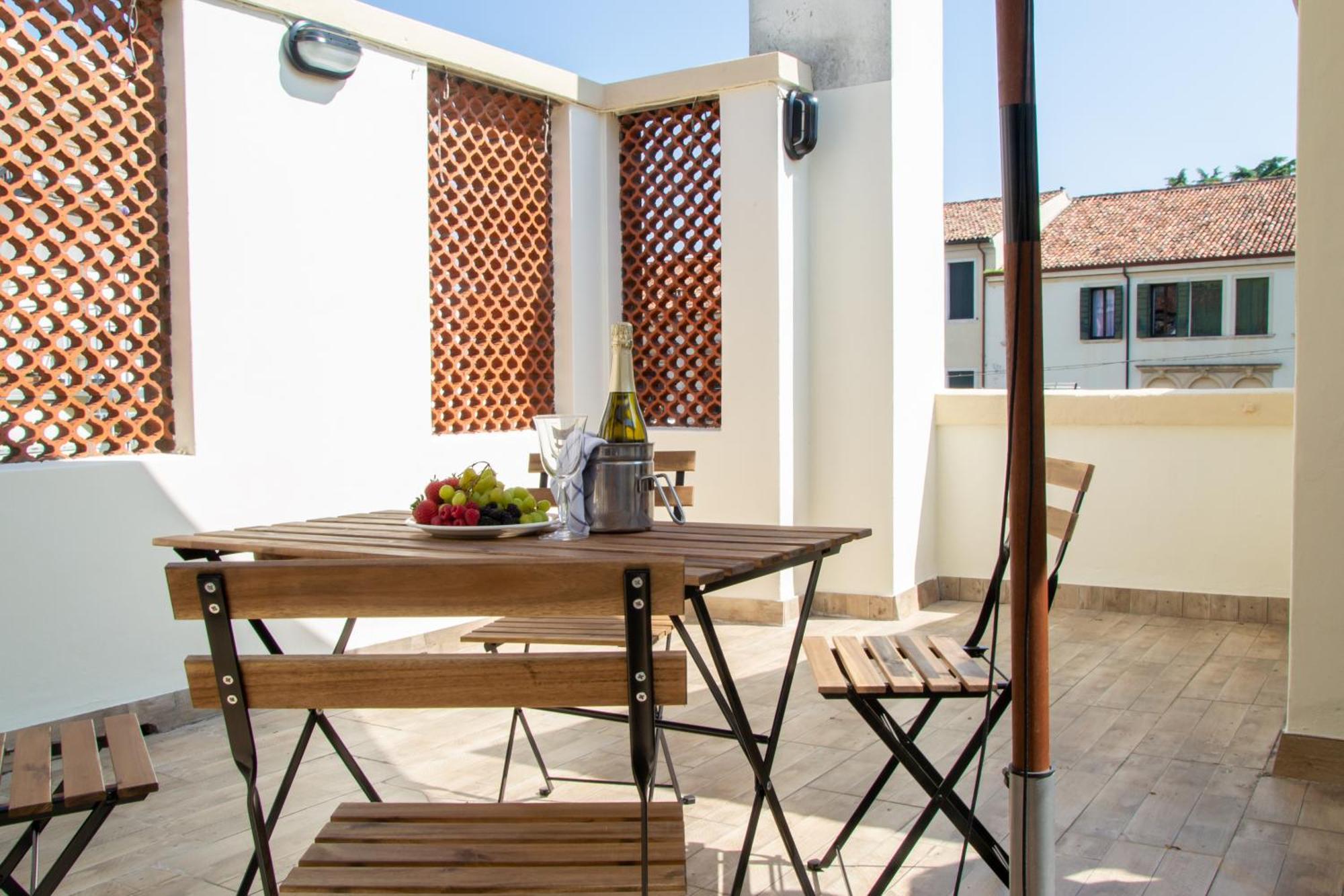 Padova Umberto Center Appartments Экстерьер фото